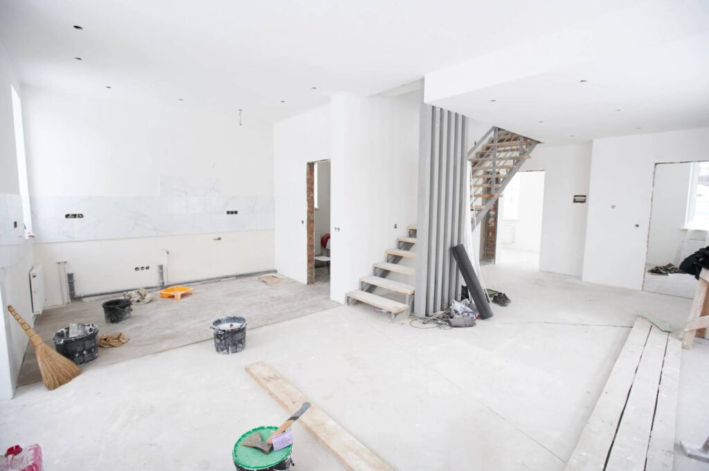 oficina blanca para remodelación